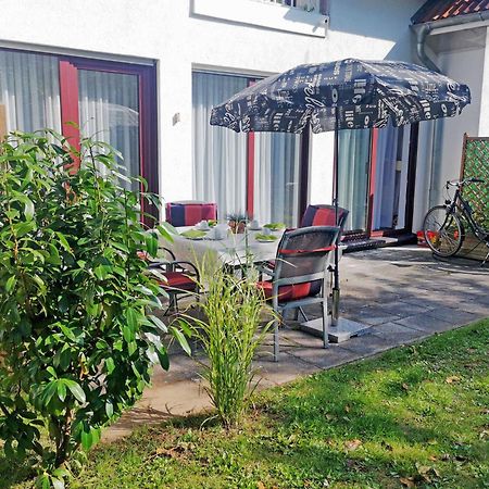 Ferienwohnung Mit Terrasse Gustow  Buitenkant foto